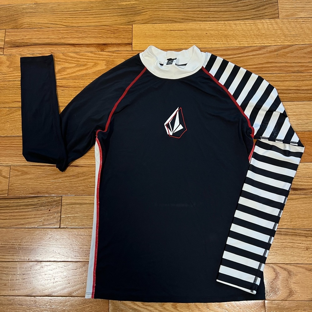 Volcom Monochrome Long Sleeve Sun Surf Shirt